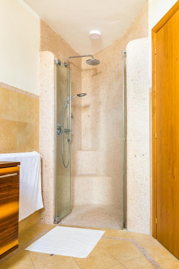 Bauernbraugut Apartment Hallein Bagian luar foto