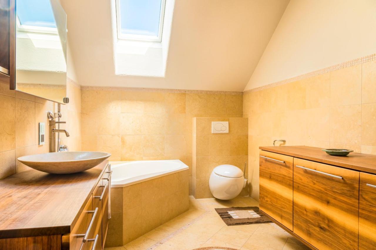 Bauernbraugut Apartment Hallein Bagian luar foto